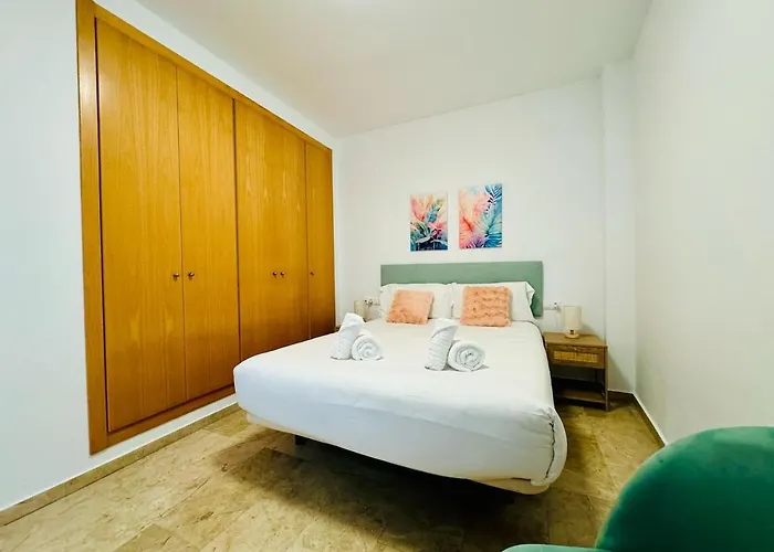 Abat 1 Cool & Wide Flat Next To The Cathedral Walencja